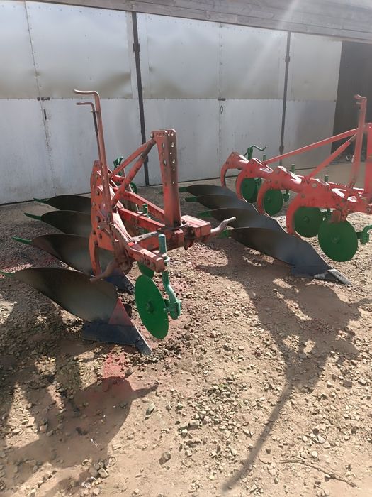 Продаються плуги Кварделен  бувші в використанні