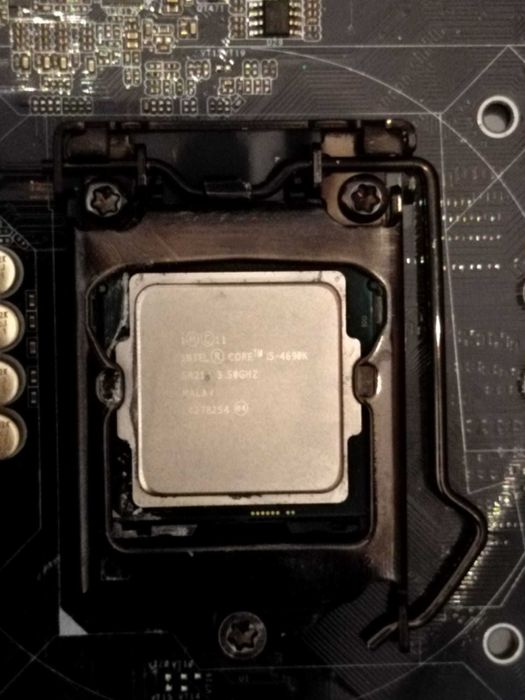 Intel® Core™ i5-4690K CPU, 3.50 GHz, including cooling fan64550153608321121