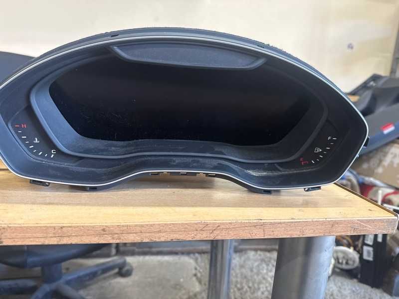 Приборная панель комплект cockpit мультимедия Audi A5 / A4 B9 mmi