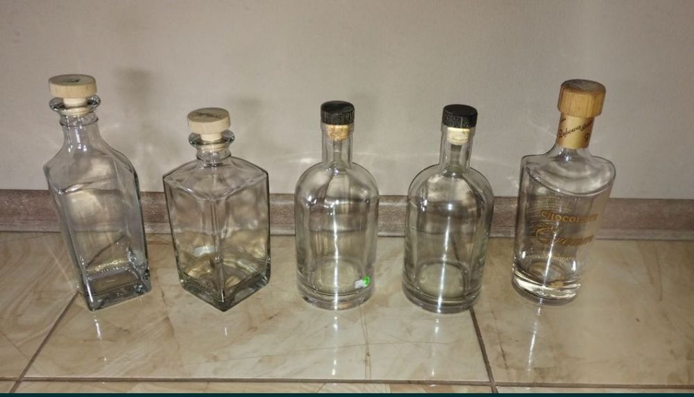 5 butelek z grubego szkła