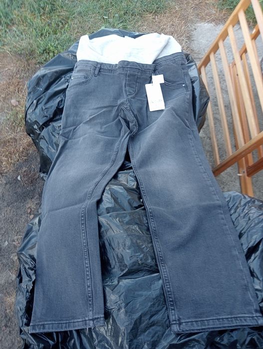 Nowe spodnie ciążowe