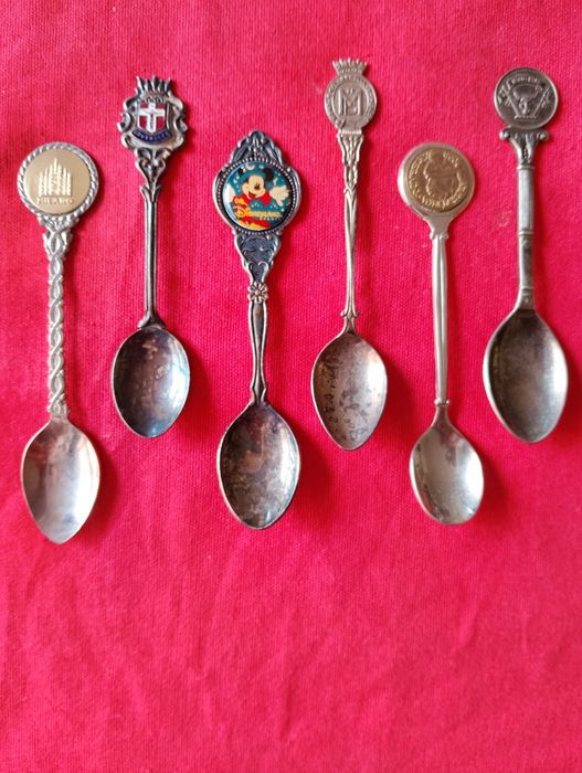 Lote de colheres decorativas
