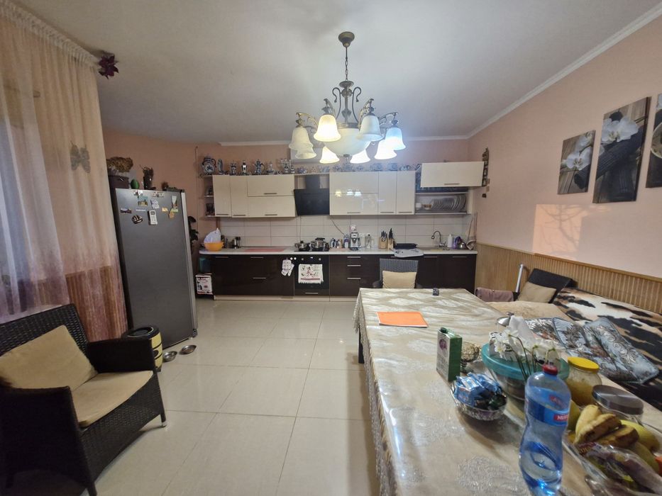 Дом в тихом месте для большой семьи