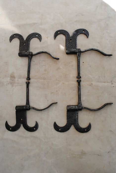 Zawiasy kute ręcznie do okiennic drzwi wędzarni piwnic furtek  mebli