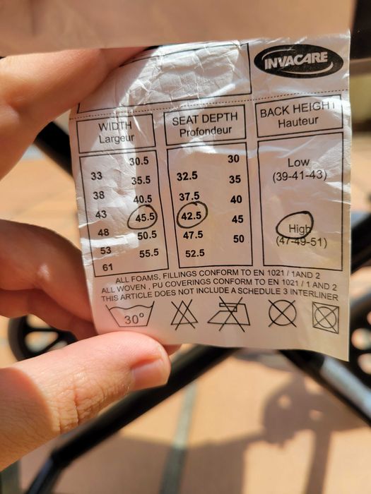 Cadeira de Rodas Invacare Alumínio c/Balde - Nova (Nunca Usada)