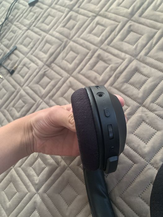 Навушники Razer barracuda X 2021 в ідеальному стані