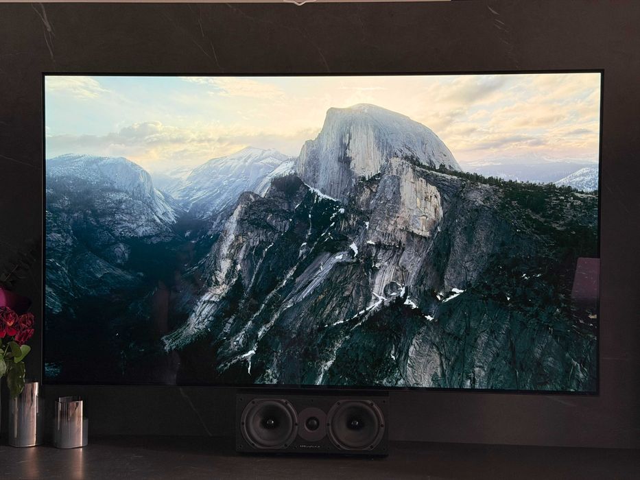 Телевізор LG OLED 65”, модель OLED65C8PLA