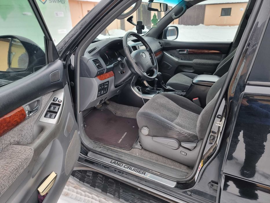 Toyota Land Cruiser J120