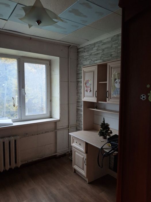 Кімната в гуртожитку вул. Довженка