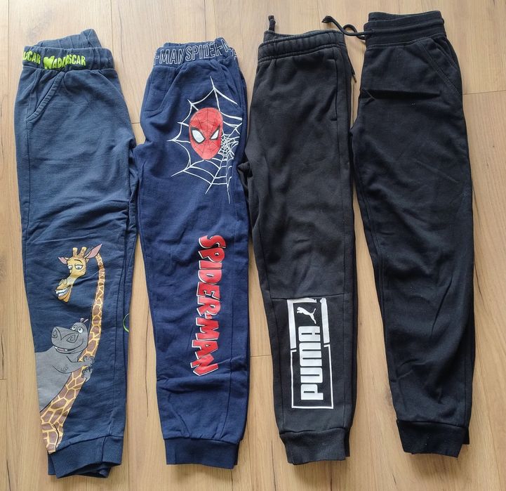Zestaw 134 spodnie dresowe czarne granatowe Puma Spider Man