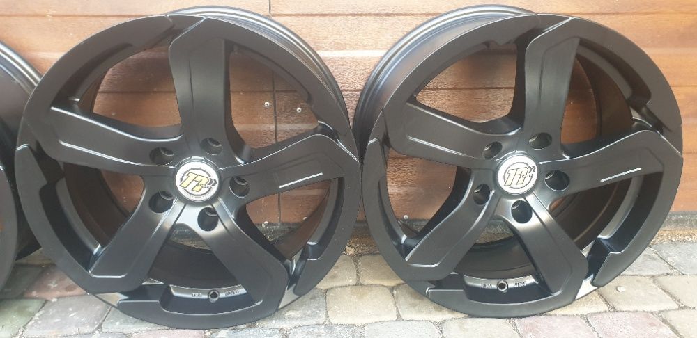 DOTZ Hanzo 17Cali 5x120 8J ET35 BMW OPEL