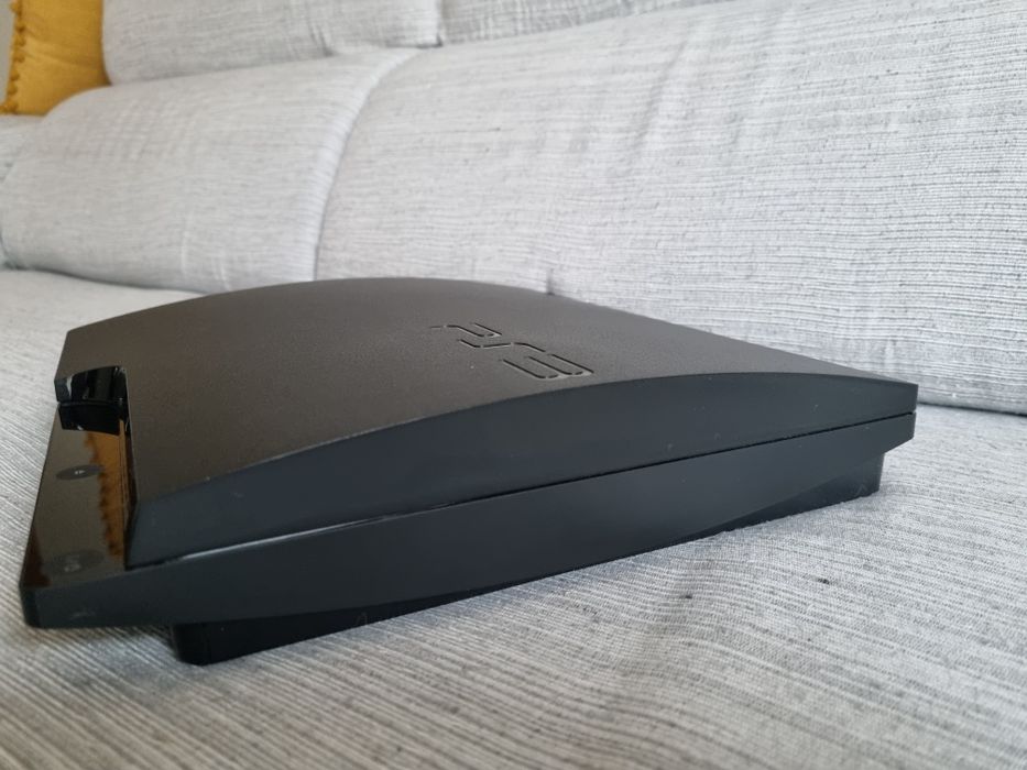PlayStation 3  320gb com comandos move