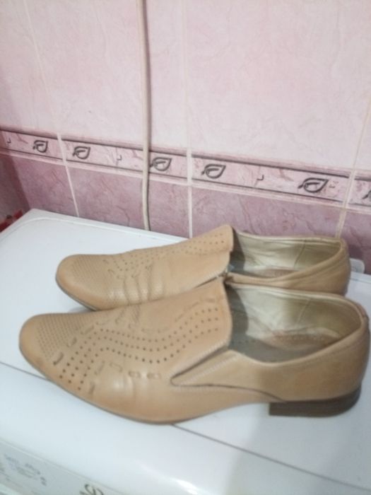 Продам кожаные мужские туфли