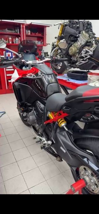 DUCATI Multistrada PIKES PEAK 2022