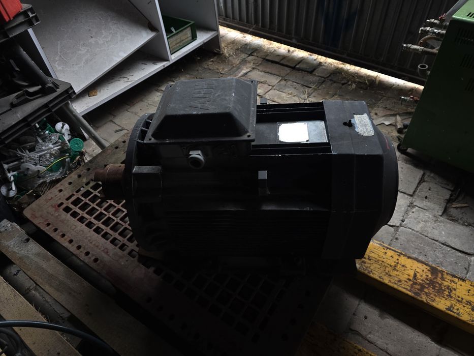 Silnik elektryczny 37 KW