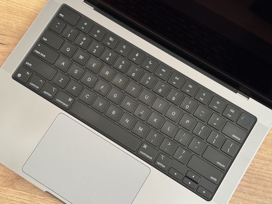 MacBook Pro 14” M1 Pro 2021 16 / 512 ГБ Space Gray #237