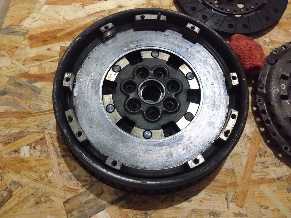 Демпфер маховик щеплення Renault Laguna 2 1.9 DCI