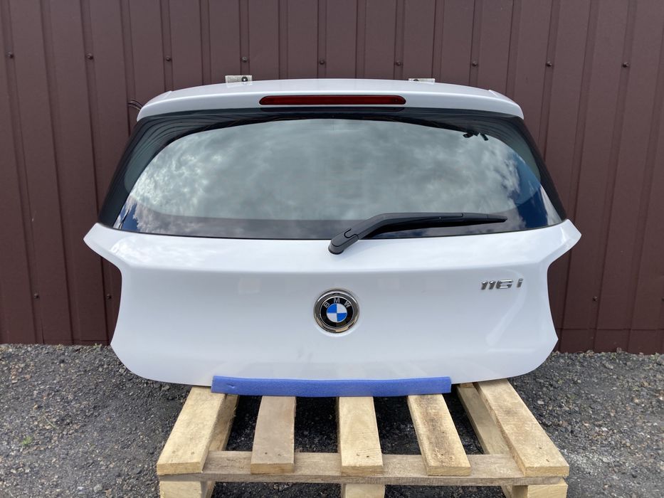 BMW F20 F21 300 alpin weib Tylna klapa bagażnika W KOLOR! Przed liftem