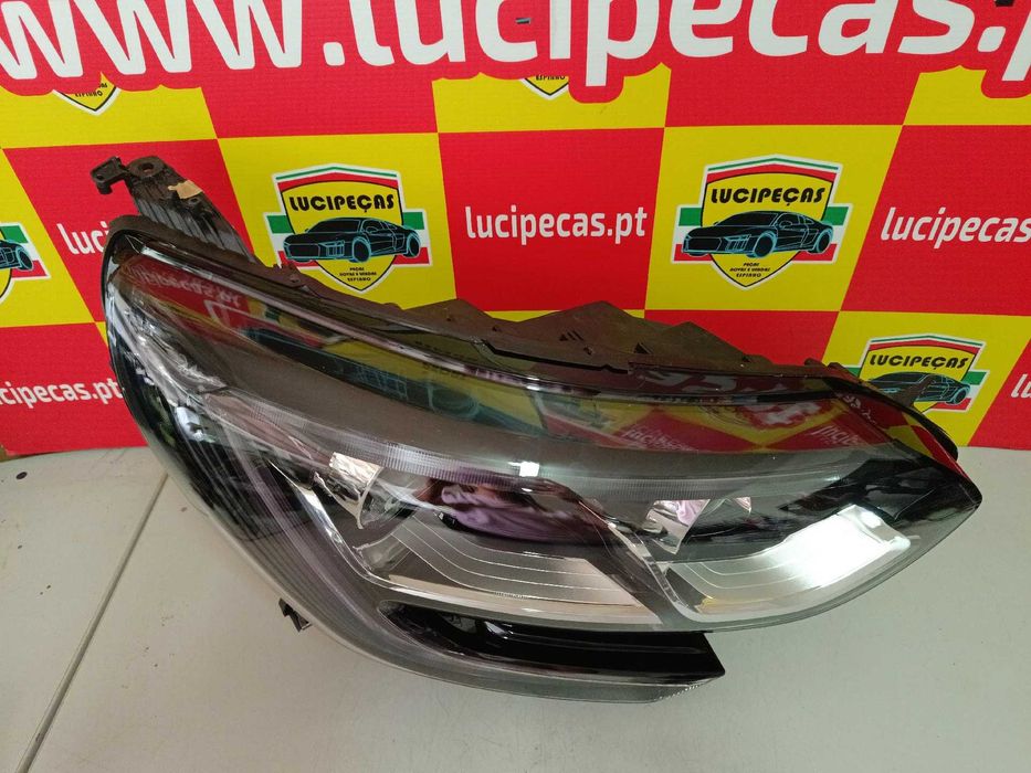Ótica / farol direita RENAULT Megane IV (B9A/M_), de 2015 a 2026 l 140051