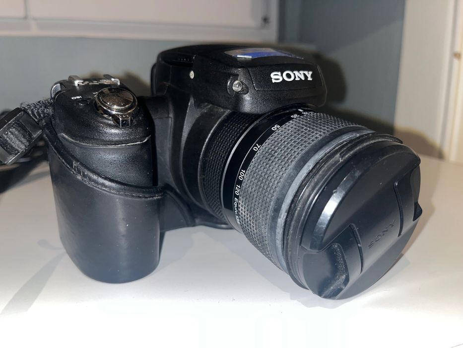 Câmara Sony DSC-R1 (para peças ou restauro)