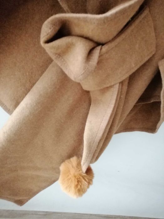 Burberry trencz ponczo futro