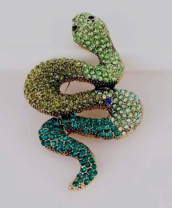 Alfinete de peito lindíssimo novo com etiqueta