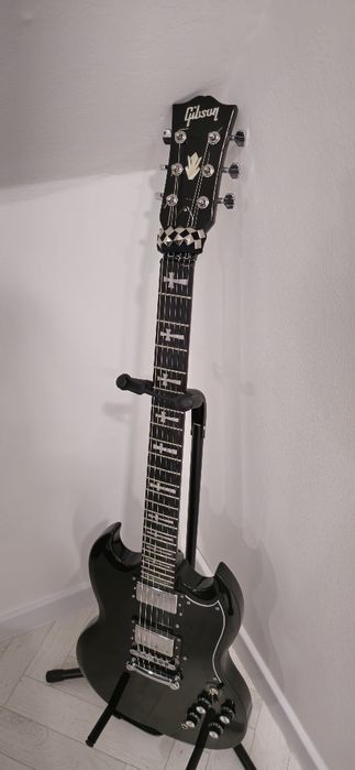 Электрогитара SG Тони Айомми