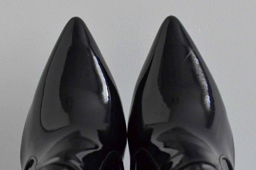 LAKIEROWANE kozaki Chiara Foscari do kolana na smukłej szpilce 41