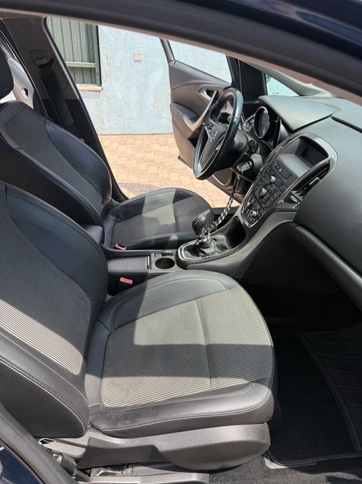 Opel Astra j 1.3 CDTI