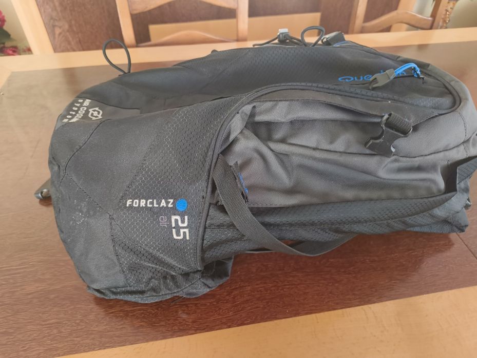 Duas Mochilas com pouco uso