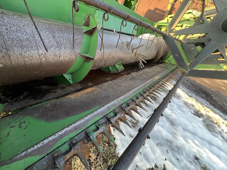 Свіжопривезений комбайн John Deere 1157 жатка Шумахер