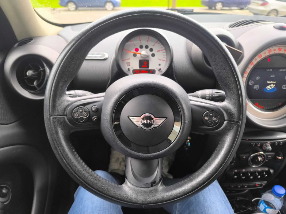 Mini countryman 2012