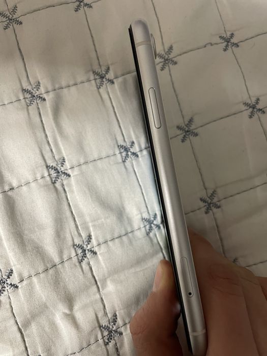 Iphone 10 xr 79% ємкість акамулятора 64gb білий