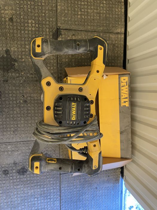 Mieszadło dewalt DWD 241 mieszarka 1800 W