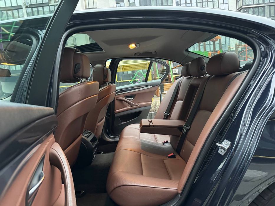 BMW 520D Европа Офіціна  Рестайлінг 2014 рік (Без ДТП)