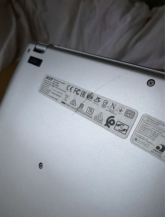 Laptop Acer Swift 1 SF114-34 Silver + Mysz przewodowa