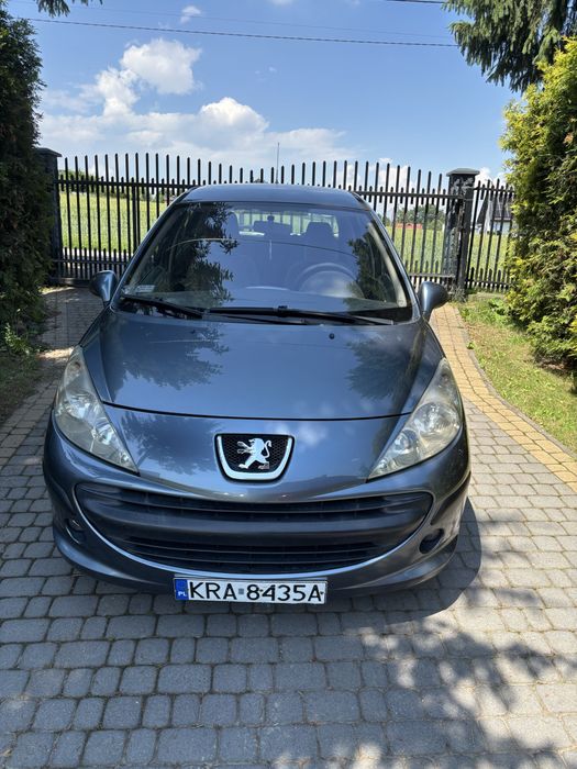 Peugeot 207 2006 r 197500 przebieg
