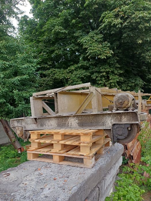 Кран-балка,тельфер болгарський.