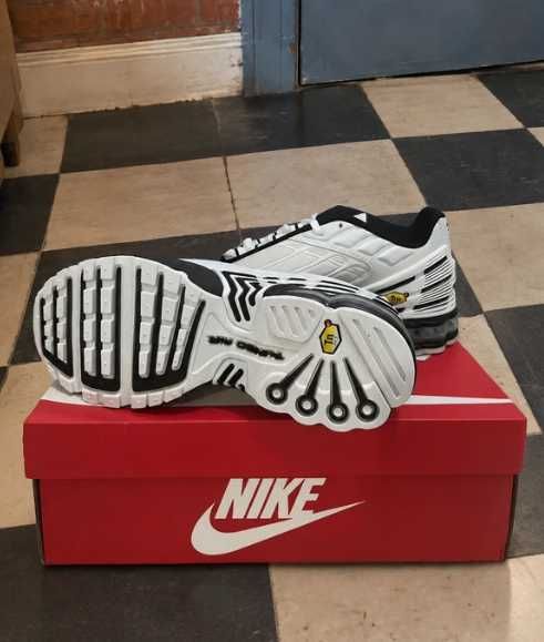 Nike Air Max TN Plus III R.45
