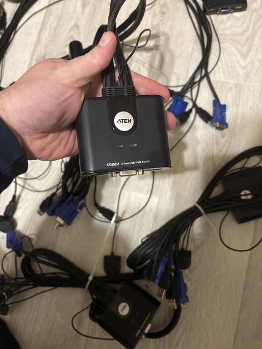 Kvm свич  Aten 399грн 1 шт