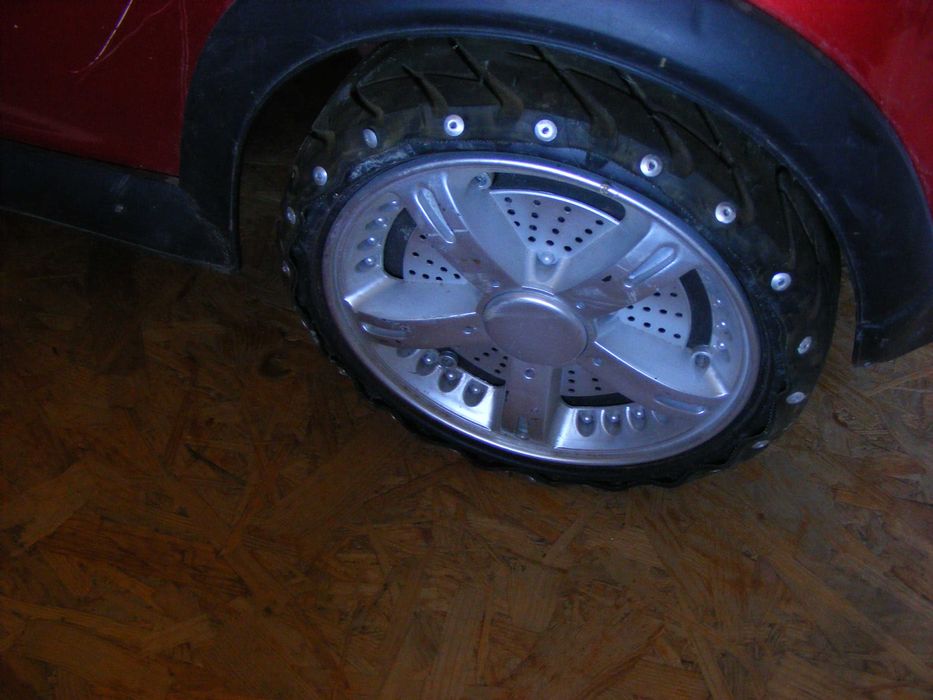 Дитяча  іграшкова машинка на аккумуляторах