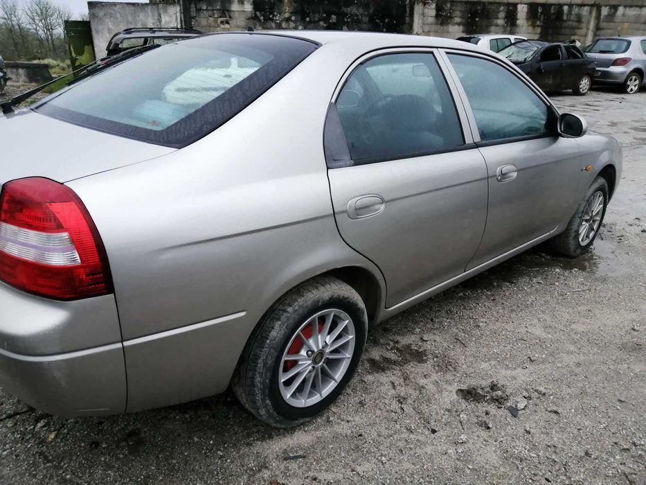 Para peças Kia Shuma 1.5I ano 2000