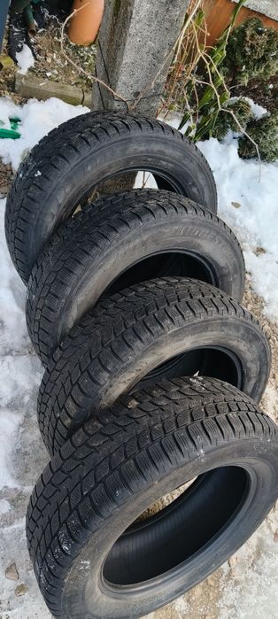 Opony zimowe Bridgestone 225/65/17
