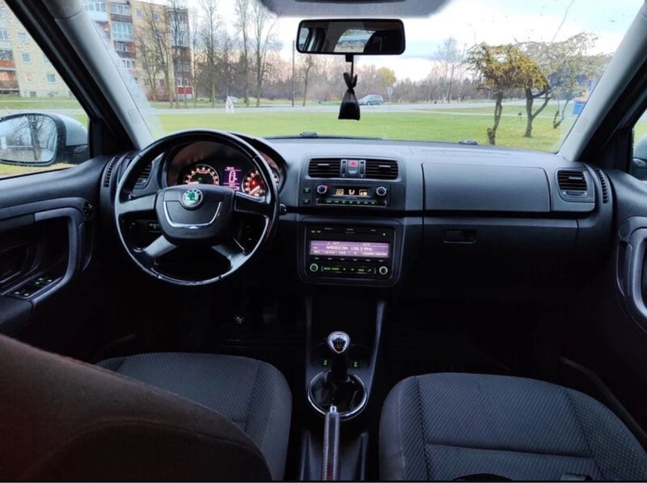 Аірбег в руль , пасажира з кришкой торпедо салона skoda fabia mk2 room