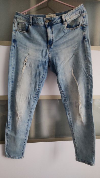 Jeansy przecierane denim Reserved rozm 38
