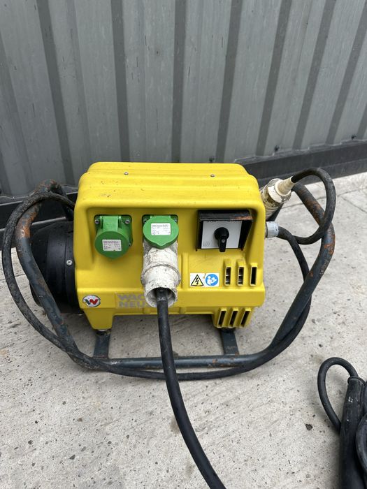 Глибинний вібратор бетону Wacker Neuson FU 1.8/2  Enar вибратор бетона