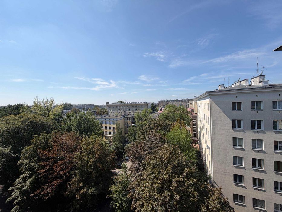 Ciche mieszkanie na ostatnim piętrze w kamienicy z windą - Stara Ochota