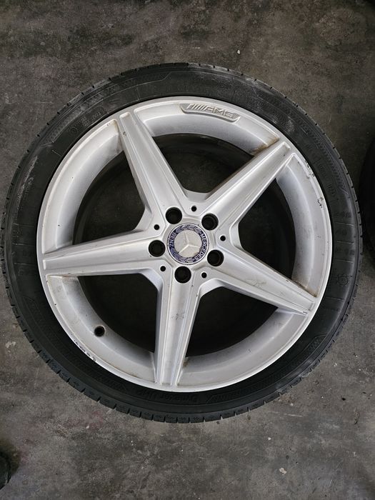 Jantes Mercedes AMG 18" com pneus