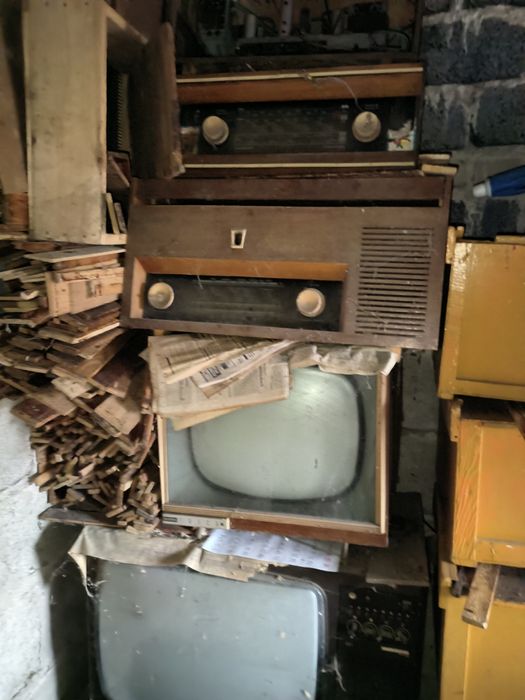 Sprzedam antyczne sprzed RTV
