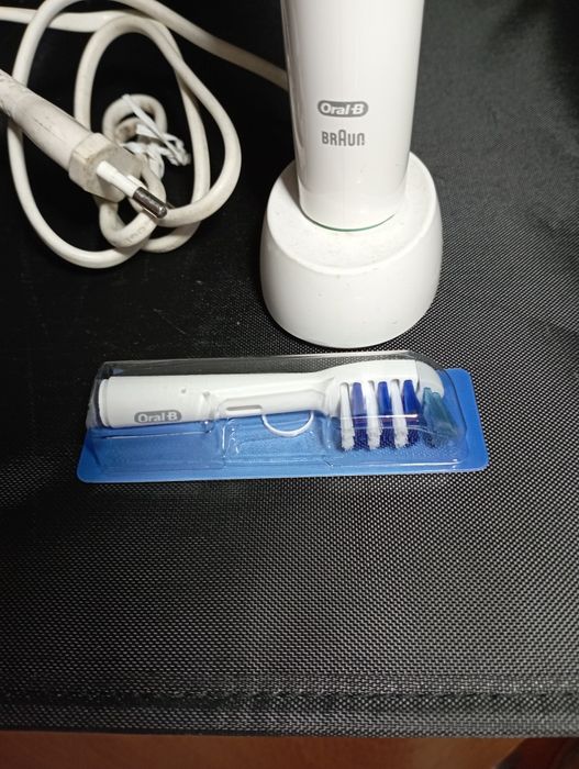 Maquina lavar dentes Braun Oral-B